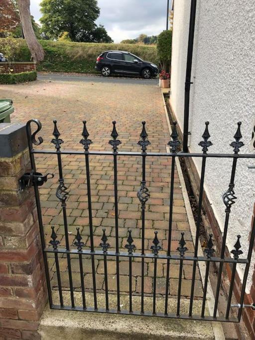 Hideaway Between Coast And Moors In A Beautiful Village Apartment Sleights Exteriör bild