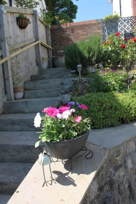 Hideaway Between Coast And Moors In A Beautiful Village Apartment Sleights Exteriör bild